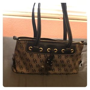 dooney & bourke purse